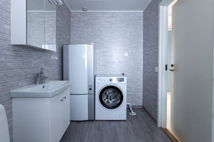 Ny varmvattenberedare och tvättmaskin installerades 2019