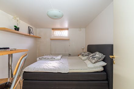 Sovrum 1 i separat lägenhet